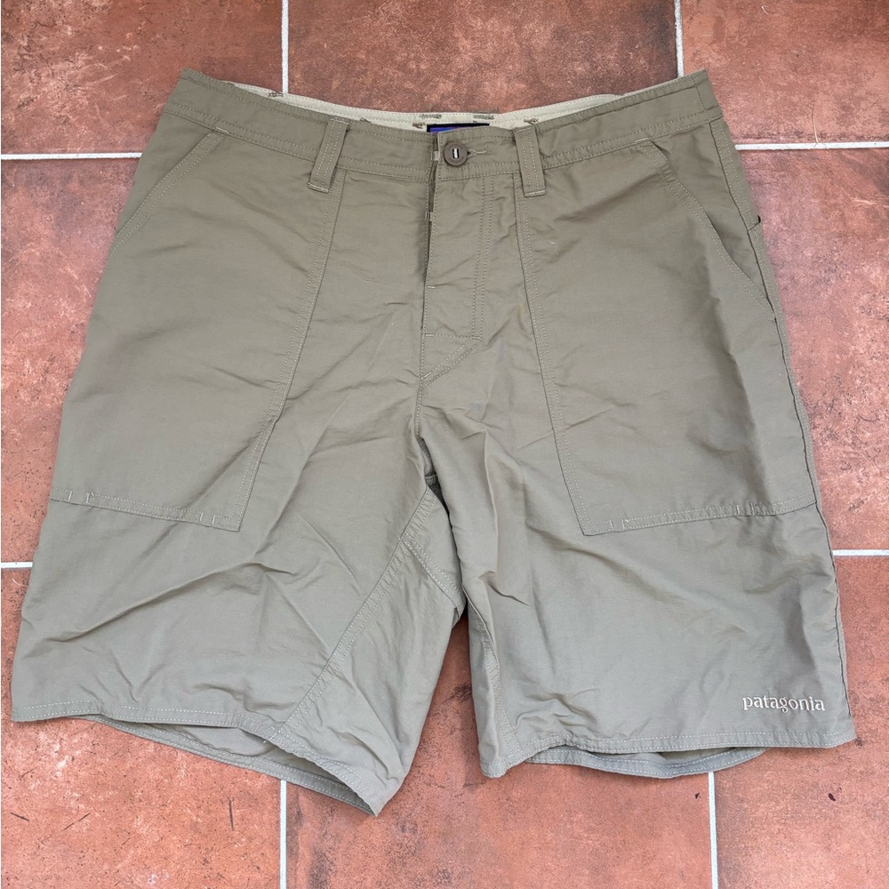 Patagonia Hybrid Short Size 32